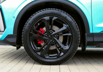 Подержанный автомобиль Geely Coolray 2024 года (24 фото)