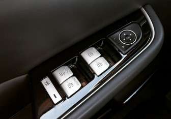 Подержанный автомобиль BAIC X7 2023 года (15 фото)