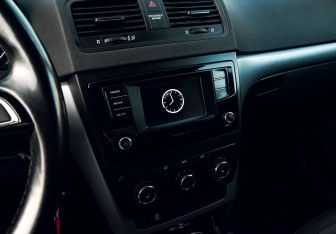 Подержанный автомобиль Skoda Yeti 2017 года (10 фото)