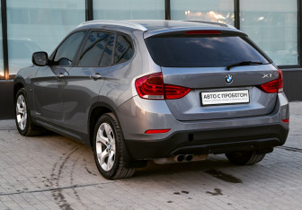 Подержанный автомобиль BMW X1 2012 года (3 фото)