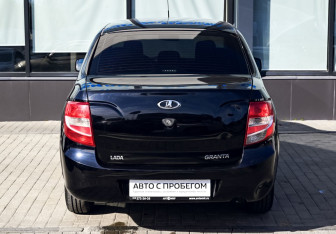 Подержанный автомобиль LADA (ВАЗ) Granta Sedan 2013 года (4 фото)