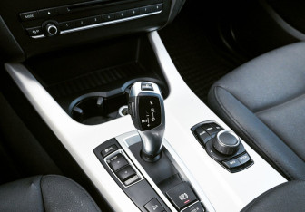 Подержанный автомобиль BMW X3 2014 года (9 фото)