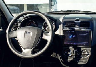 Подержанный автомобиль LADA (ВАЗ) Granta Sedan 2024 года (17 фото)