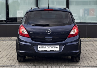 Подержанный автомобиль Opel Corsa 2008 года (4 фото)