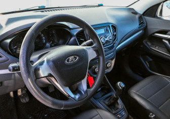 Подержанный автомобиль LADA (ВАЗ) Vesta Sedan 2016 года (10 фото)