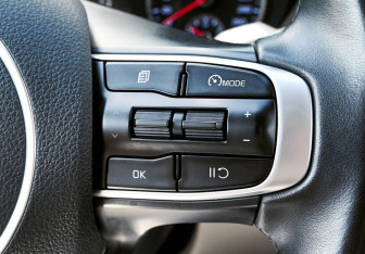 Подержанный автомобиль Kia K5 2021 года (13 фото)