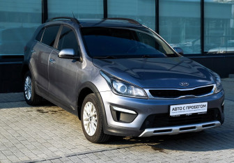 Подержанный автомобиль Kia Rio Hatchback 2020 года (7 фото)