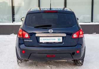 Подержанный автомобиль Nissan Qashqai 2008 года (4 фото)