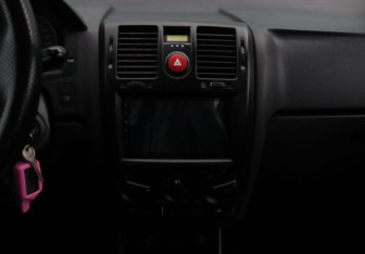 Подержанный автомобиль Hyundai Getz 2006 года (10 фото)