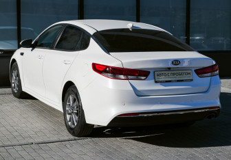 Подержанный автомобиль Kia Optima Sedan 2016 года (3 фото)