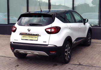 Подержанный автомобиль Renault Kaptur 2018 года (5 фото)