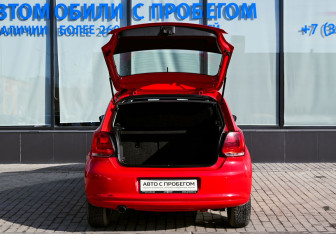 Подержанный автомобиль Volkswagen Polo Hatchback 2011 года (18 фото)