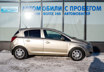 Подержанный автомобиль Opel Corsa 2008 года (6 фото)