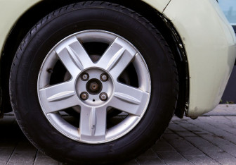 Подержанный автомобиль Nissan March Hatchback 2004 года (20 фото)