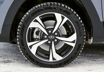 Подержанный автомобиль Москвич 3 2024 года (21 фото)