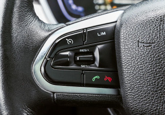 Подержанный автомобиль Geely Coolray 2021 года (13 фото)