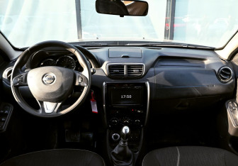 Подержанный автомобиль Nissan Terrano 2019 года (19 фото)