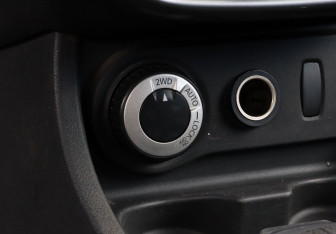 Подержанный автомобиль Renault Duster 2012 года (11 фото)