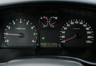 Подержанный автомобиль Hyundai Sonata 2008 года (16 фото)