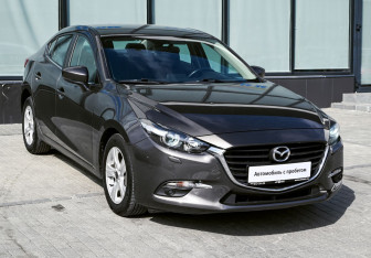 Подержанный автомобиль Mazda 3 Sedan 2017 года (7 фото)