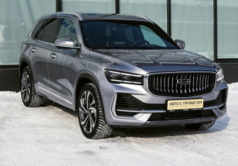 Подержанный автомобиль Geely Monjaro 2023 года (7 фото)