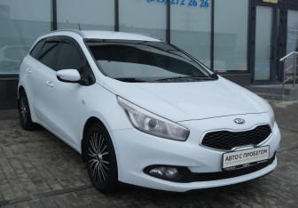 Подержанный автомобиль Kia Ceed Wagon 2014 года (7 фото)