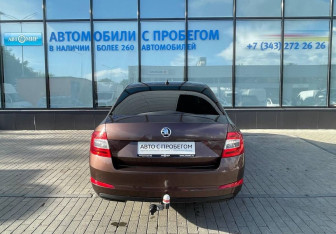 Подержанный автомобиль Skoda Octavia Liftback 2017 года (4 фото)