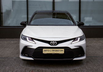 Подержанный автомобиль Toyota Camry Sedan 2021 года (8 фото)