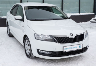Подержанный автомобиль Skoda Rapid Liftback 2019 года (7 фото)