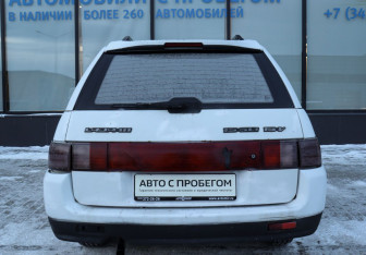 Подержанный автомобиль LADA (ВАЗ) 2111 2000 года (4 фото)