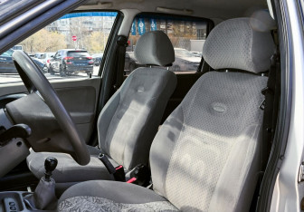 Подержанный автомобиль LADA (ВАЗ) Kalina Wagon 2010 года (14 фото)