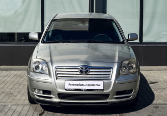 Подержанный автомобиль Toyota Avensis Sedan 2006 года (8 фото)
