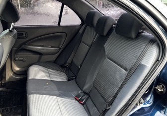 Подержанный автомобиль Nissan Almera Classic 2010 года (14 фото)
