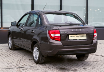Подержанный автомобиль LADA (ВАЗ) Granta Sedan 2023 года (19 фото)
