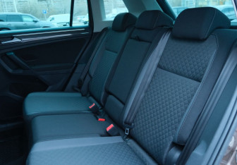 Подержанный автомобиль Volkswagen Tiguan 2017 года (20 фото)