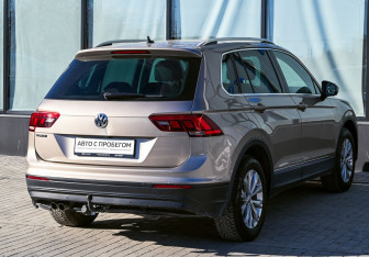 Подержанный автомобиль Volkswagen Tiguan 2018 года (5 фото)