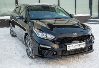 Подержанный автомобиль Kia Cerato Sedan 2021 года (7 фото)