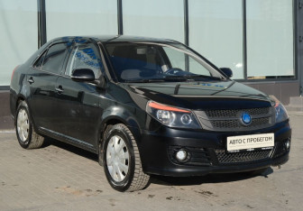 Подержанный автомобиль Geely GC6 2014 года (7 фото)