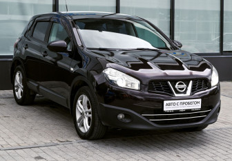 Подержанный автомобиль Nissan Qashqai 2013 года (7 фото)