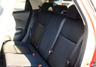 Подержанный автомобиль Nissan Juke 2012 года (14 фото)