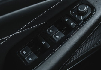 Подержанный автомобиль Geely Emgrand 2024 года (11 фото)