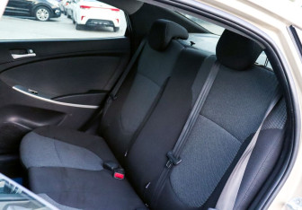 Подержанный автомобиль Hyundai Solaris Sedan 2014 года (17 фото)