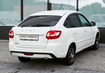 Подержанный автомобиль LADA (ВАЗ) Granta Liftback 2019 года (5 фото)