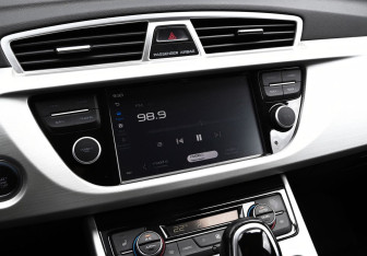 Подержанный автомобиль Geely Atlas 2021 года (7 фото)
