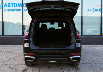 Подержанный автомобиль Geely Okavango 2024 года (20 фото)