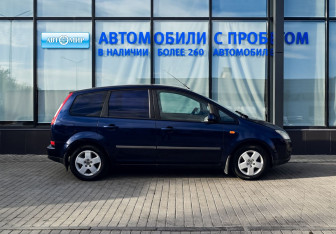 Подержанный автомобиль Ford C-MAX 2004 года (12 фото)