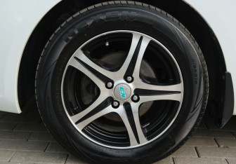 Подержанный автомобиль Kia Rio Sedan 2014 года (19 фото)