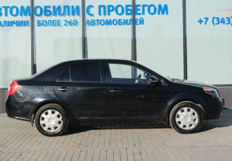 Подержанный автомобиль Geely GC6 2014 года (6 фото)