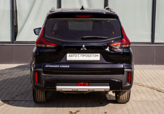 Подержанный автомобиль Mitsubishi Xpander 2022 года (4 фото)