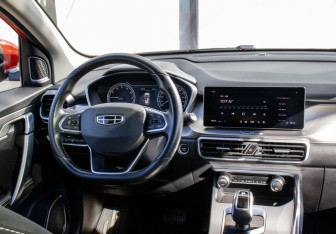 Подержанный автомобиль Geely Coolray 2020 года (20 фото)